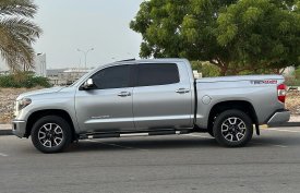 Toyota, Tundra, 2017