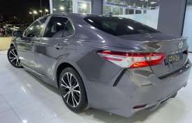 Toyota, Camry, 2020