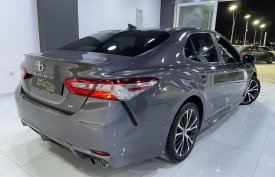 Toyota, Camry, 2020