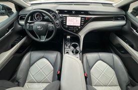 Toyota, Camry, XLE, 2019