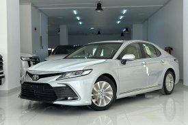 Toyota, Camry, 2023