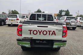 Toyota, Hilux, 2023