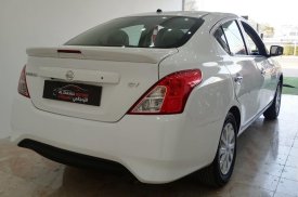 Nissan, Versa, 2019