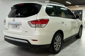 Nissan, Pathfinder, 2016