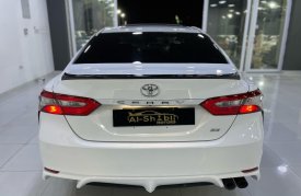 Toyota, Camry, 2019