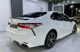 Toyota, Camry, 2019