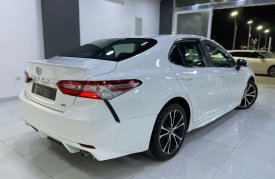 Toyota, Camry, 2020