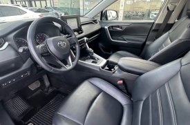 Toyota, RAV4, Xle, 2019