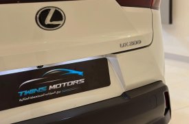 Lexus, UX, 200, 2020