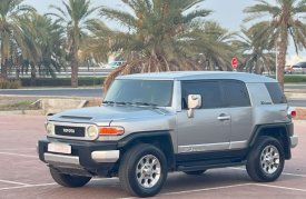 Toyota, FJ Cruiser, 2012