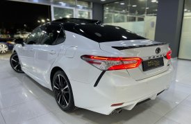 Toyota, Camry, 2019