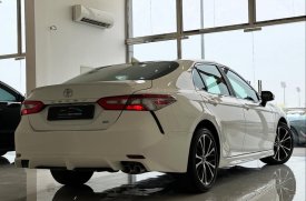 Toyota, Camry, 2019