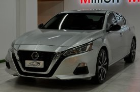 Nissan, Altima, 2020