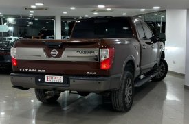 Nissan, Titan, 2017