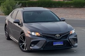 Toyota, Camry, 2019