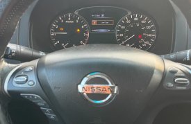 Nissan, Pathfinder, 2016