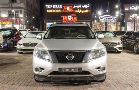 Nissan, Pathfinder, 2015